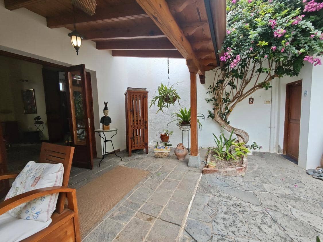 4 quarto Casa em Banda para venda em Garachico com garagem - 799 000 € (Ref: 10044832)
