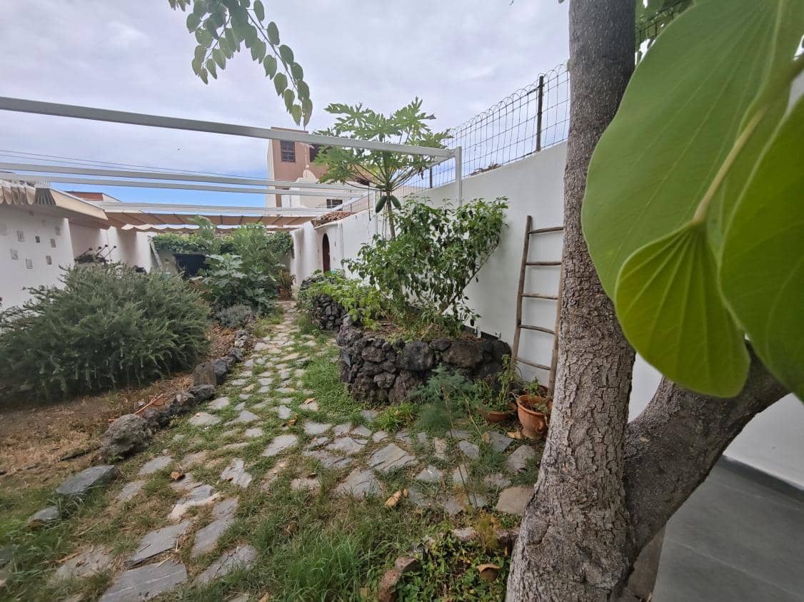 4 quarto Casa em Banda para venda em Garachico com garagem - 799 000 € (Ref: 10044832)