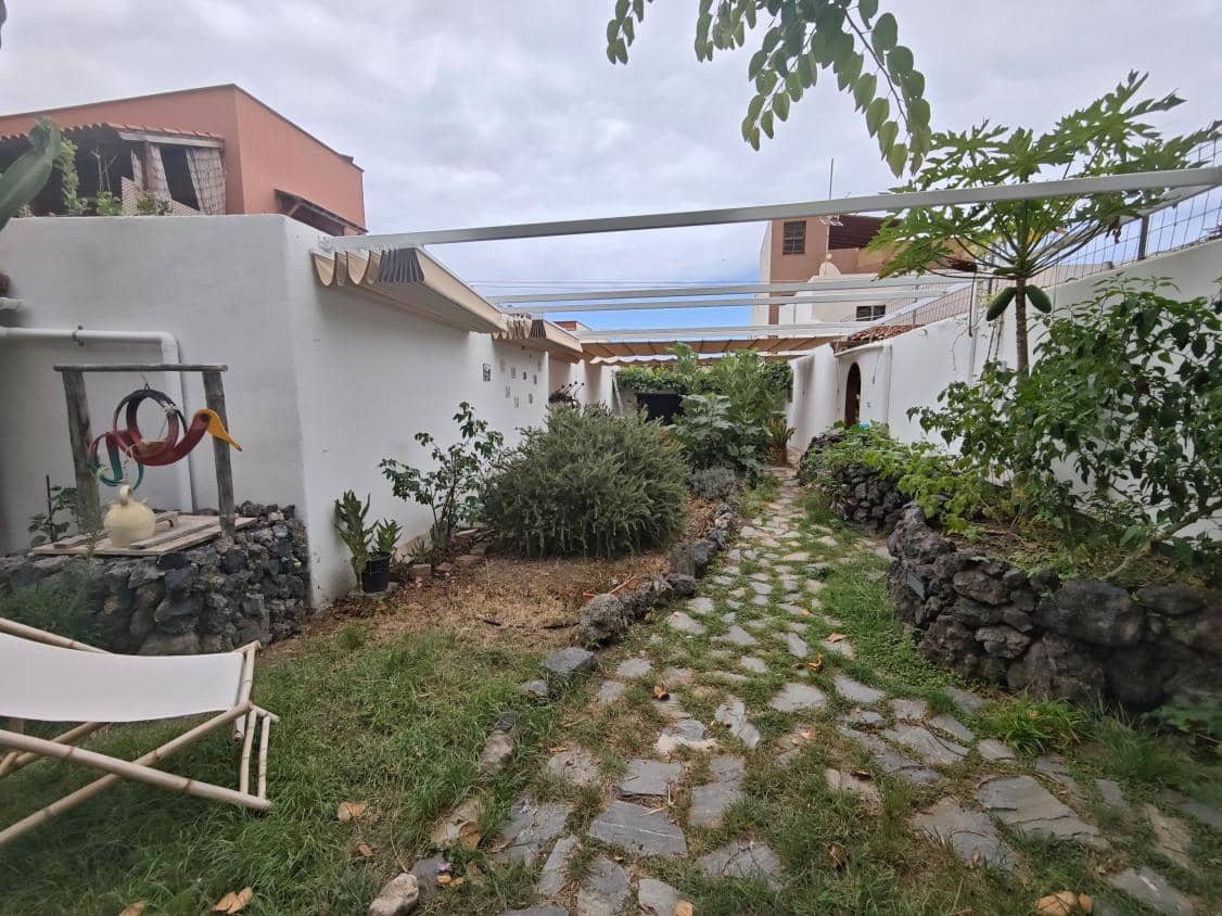 4 quarto Casa em Banda para venda em Garachico com garagem - 799 000 € (Ref: 10044832)