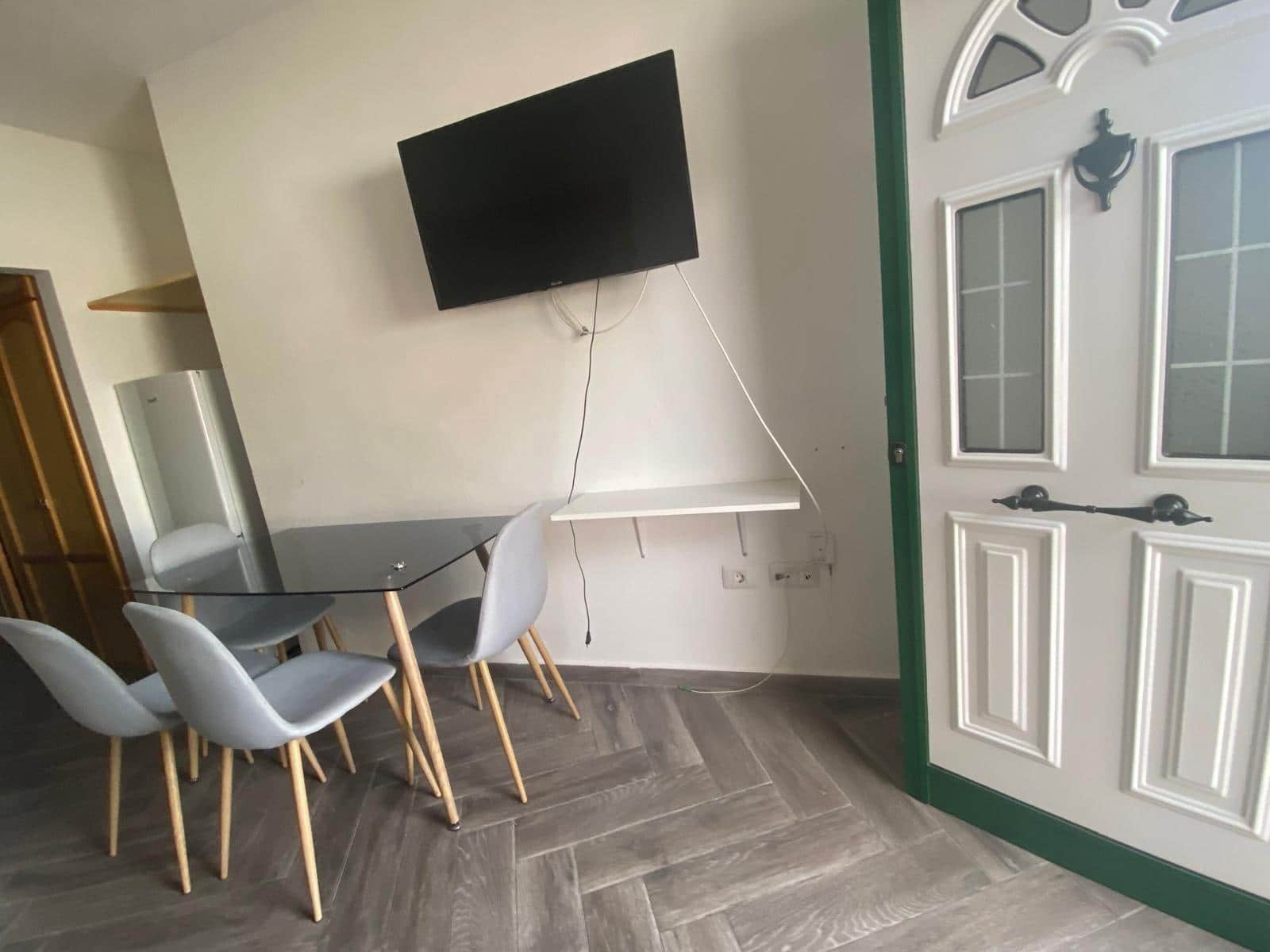 1 slaapkamer Appartement te huur in Granadilla de Abona - € 750 (Ref: 10136087)