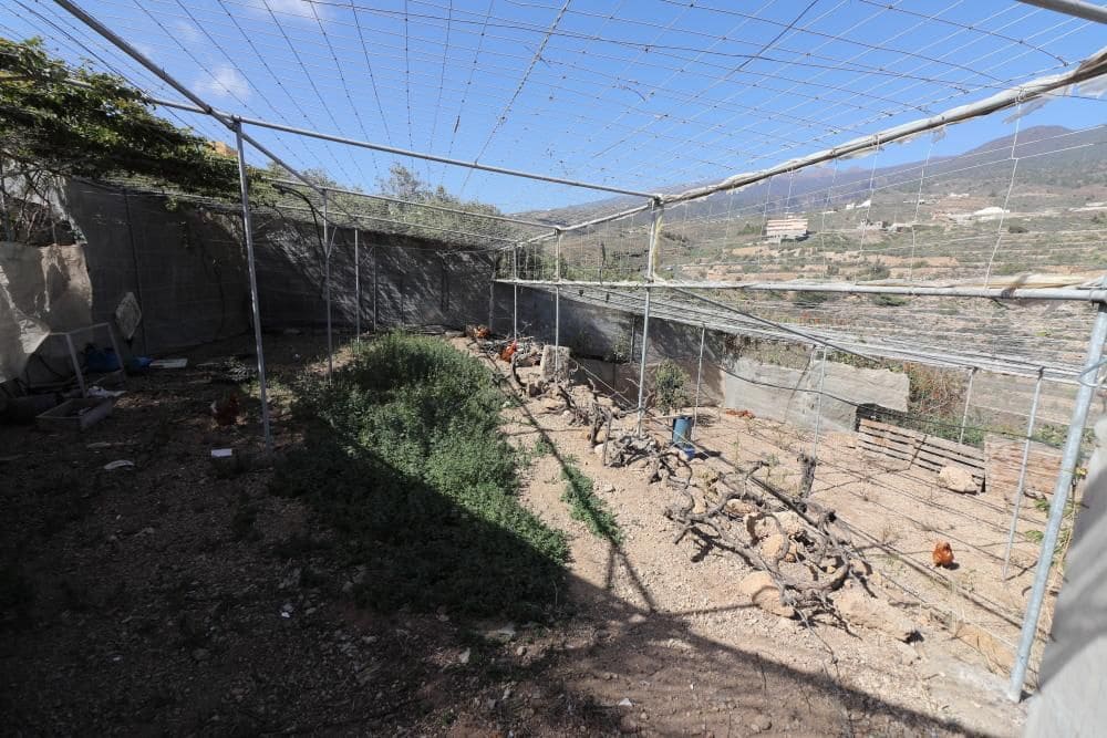 Ubebygd land til salgs i Arico - € 57 200 (Ref: 8557760)