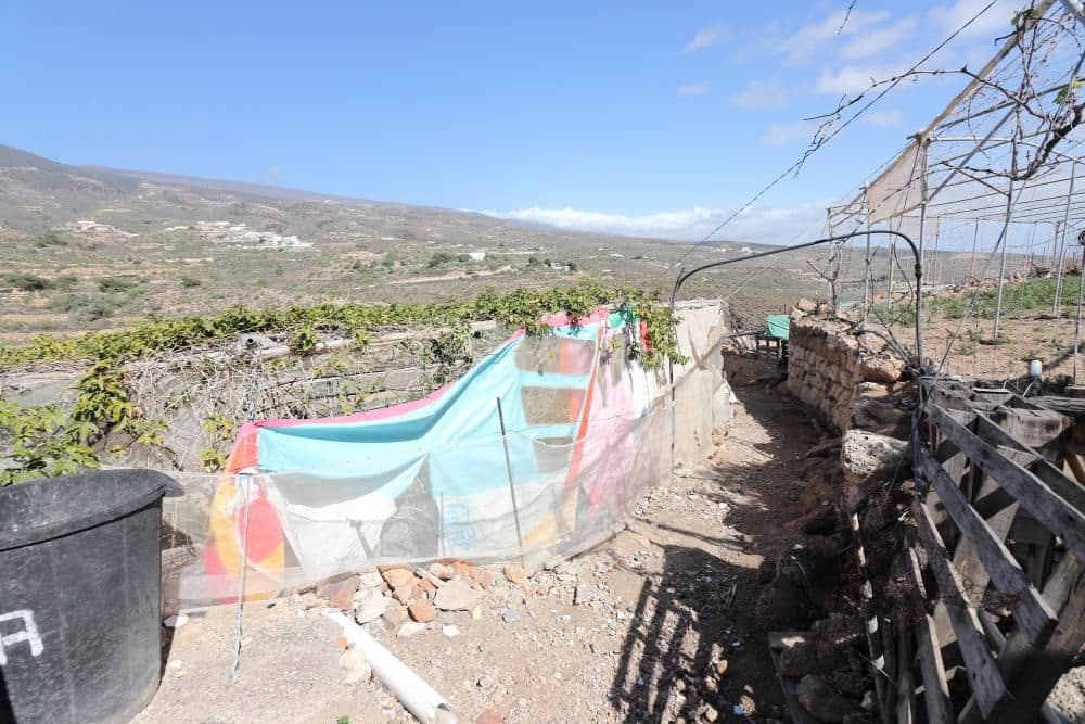 Ubebygd land til salgs i Arico - € 57 200 (Ref: 8557760)