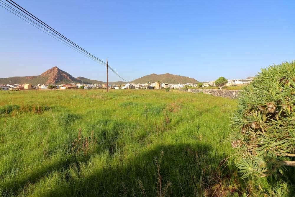 Grunde uden byggetilladelser til salg i Cabo Blanco - € 425.000 (Ref: 8557783)