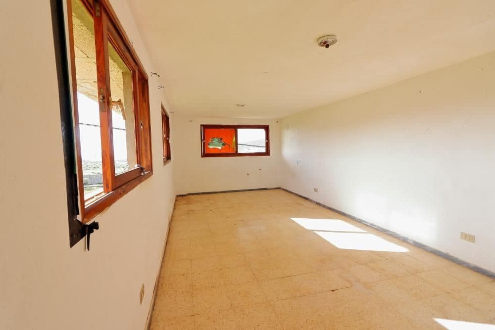 Grunde uden byggetilladelser til salg i Cabo Blanco - € 425.000 (Ref: 8557783)