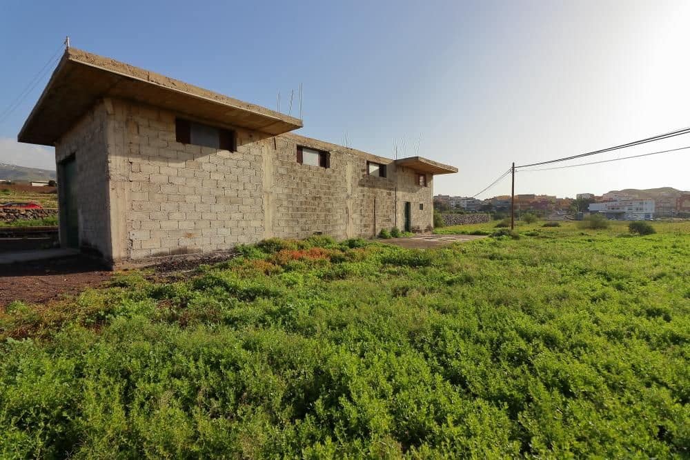 Grunde uden byggetilladelser til salg i Cabo Blanco - € 425.000 (Ref: 8557783)