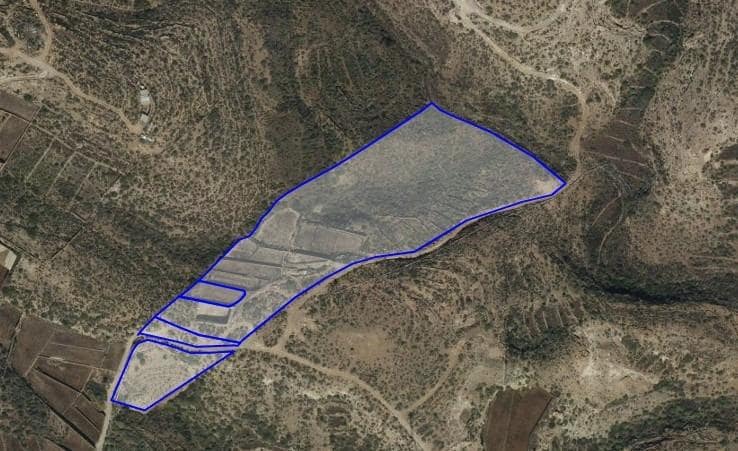 Grunde uden byggetilladelser til salg i Chimiche - € 165.000 (Ref: 8691101)