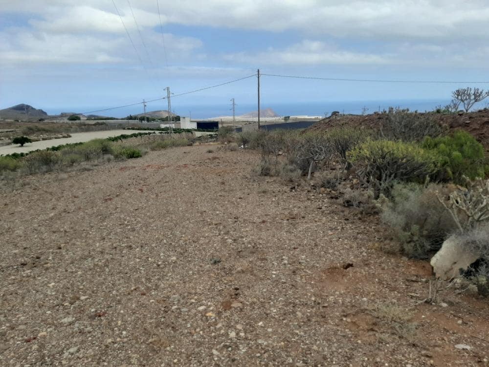 Grunde uden byggetilladelser til salg i San Isidro de Abona - € 80.000 (Ref: 9189640)