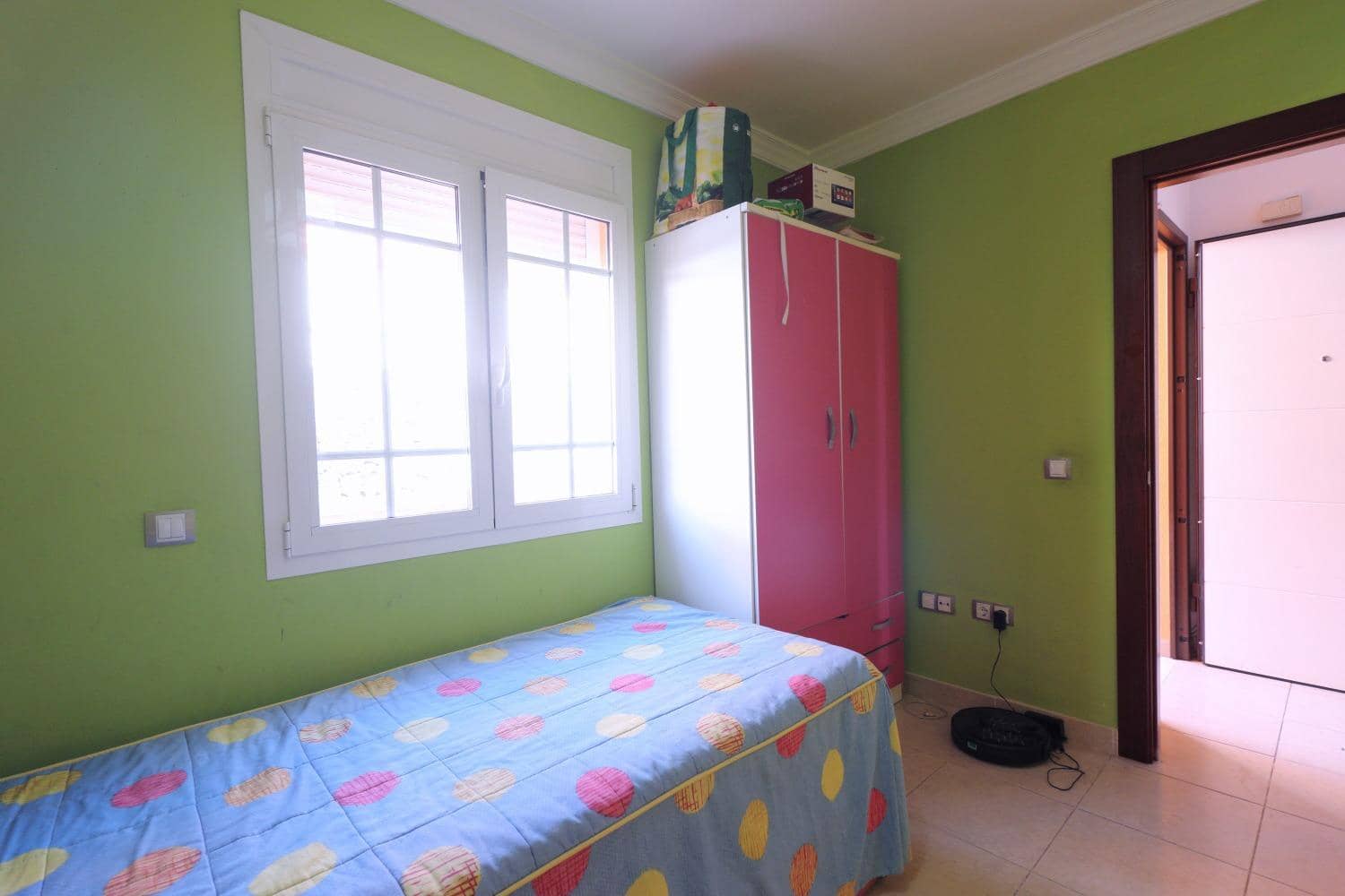 4 makuuhuone Huvila myytävänä paikassa Los Cristianos mukana uima-altaan 
autotalli - 1 030 000 € (Ref: 9208554)