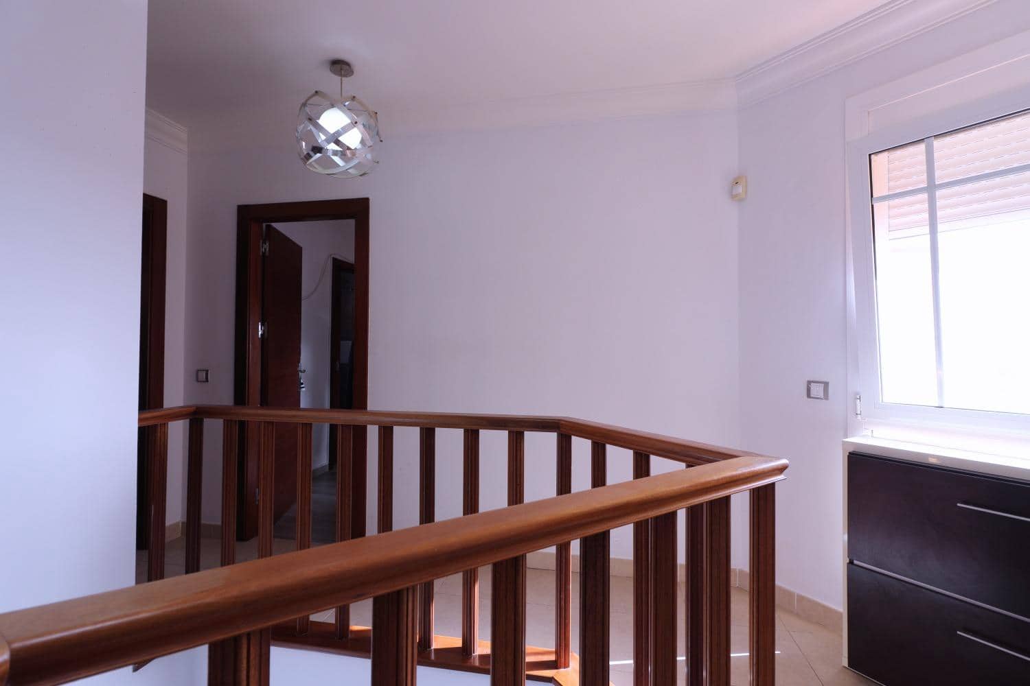 4 makuuhuone Huvila myytävänä paikassa Los Cristianos mukana uima-altaan 
autotalli - 1 030 000 € (Ref: 9208554)