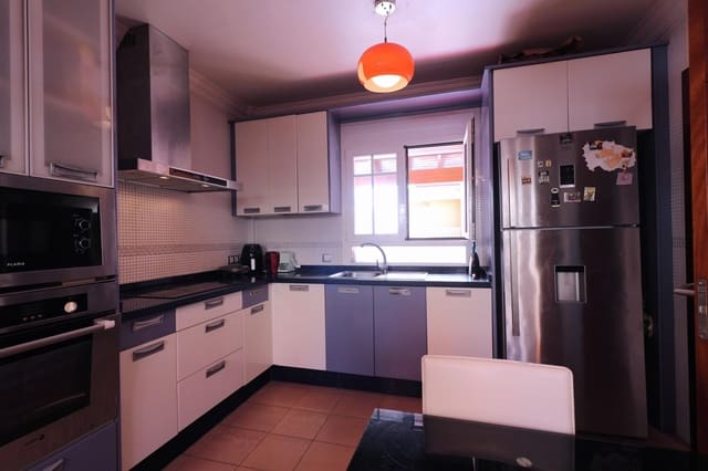 4 Zimmer Villa zu verkaufen in Los Cristianos, Arona mit Pool Garage - 1.030.000 € (Ref: 9208554)