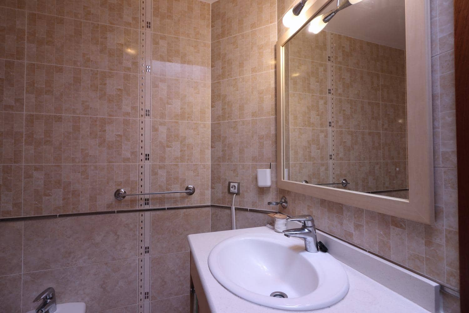 4 makuuhuone Huvila myytävänä paikassa Los Cristianos mukana uima-altaan 
autotalli - 1 030 000 € (Ref: 9208554)