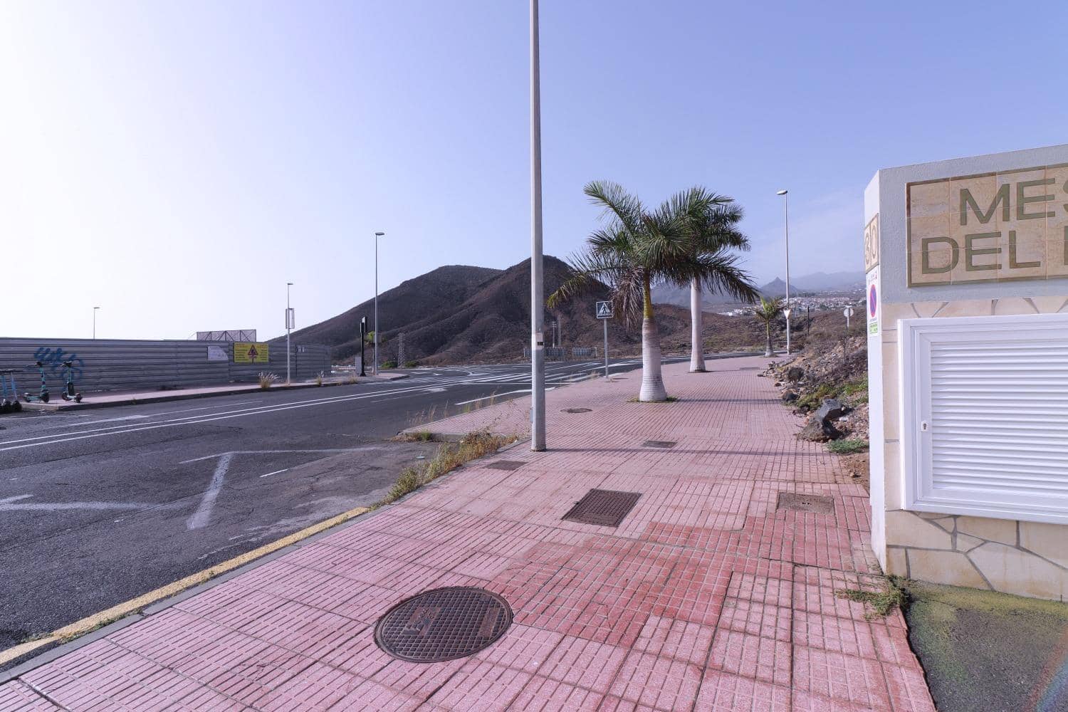 4 makuuhuone Huvila myytävänä paikassa Los Cristianos mukana uima-altaan 
autotalli - 1 030 000 € (Ref: 9208554)