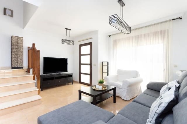 3 camera da letto Villetta a Schiera da affittare in El Medano, Granadilla de Abona con piscina garage - 2.200 € (Rif: 9367477)
