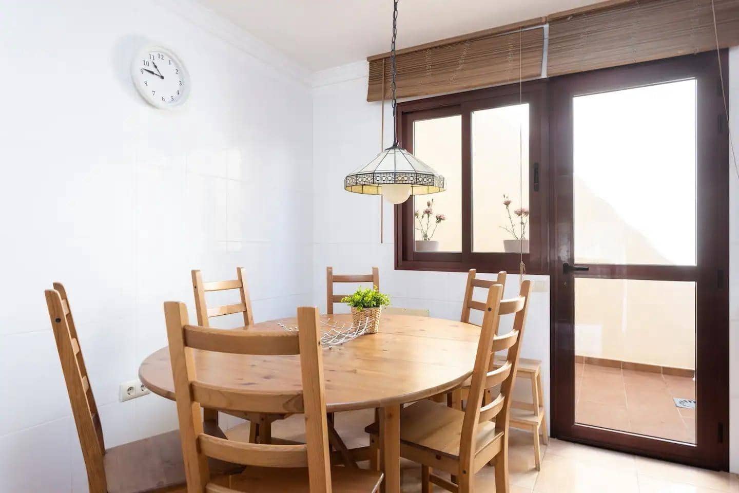 Villa/Maison Mitoyenne de 3 chambres à louer à El Medano avec piscine garage - 2 200 € (Ref: 9367477)