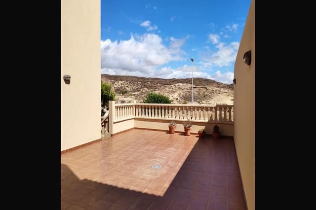 3 camera da letto Villetta a Schiera da affittare in El Medano, Granadilla de Abona con piscina garage - 2.200 € (Rif: 9367477)