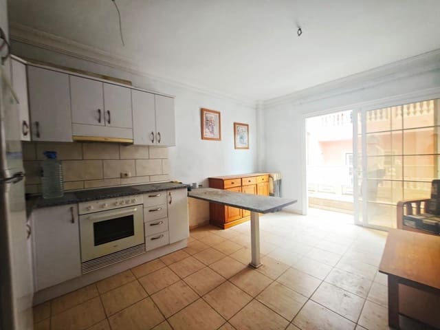 2 slaapkamer Appartement te koop in Guargacho - € 159.000 (Ref: 9714903)