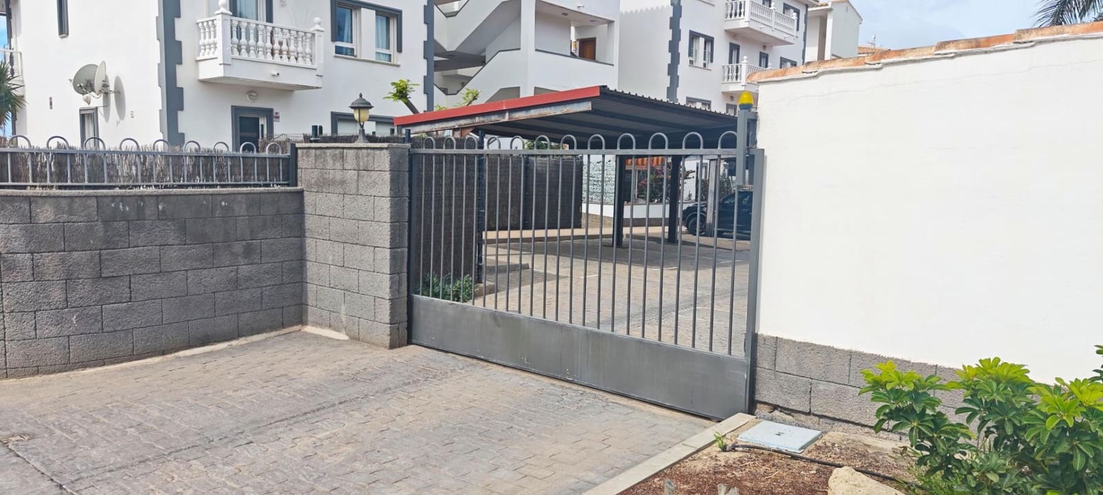 Garage zu verkaufen in Los Cristianos - 12.000 € (Ref: 9818187)
