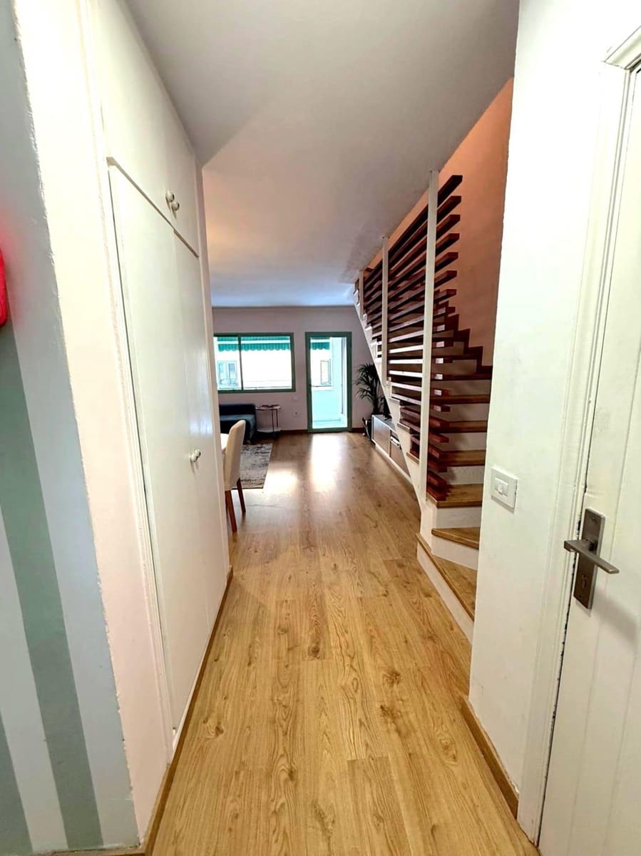 3 chambre Appartement à vendre à Adeje - 350 000 € (Ref: 9843373)
