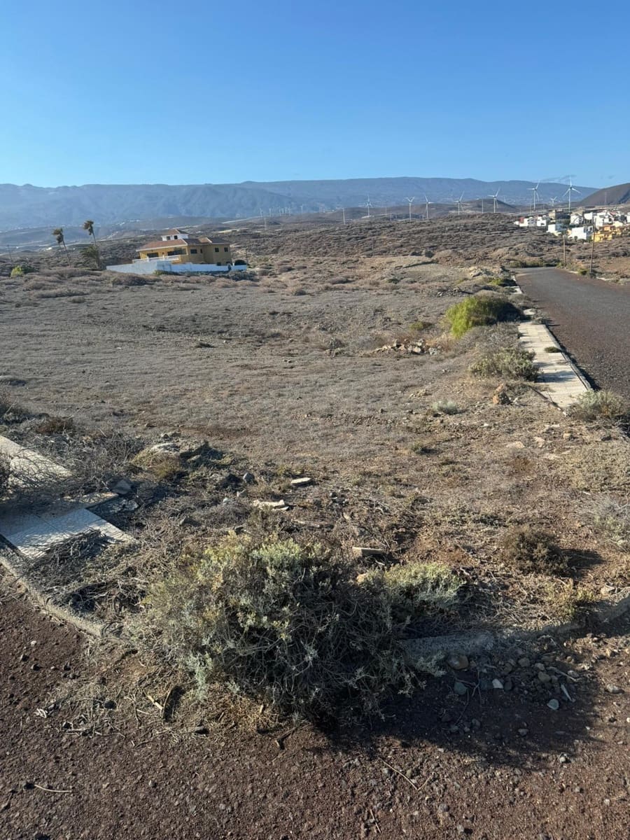 Undeveloped Land for sale in Arico - € 45,000 (Ref: 9888116)
