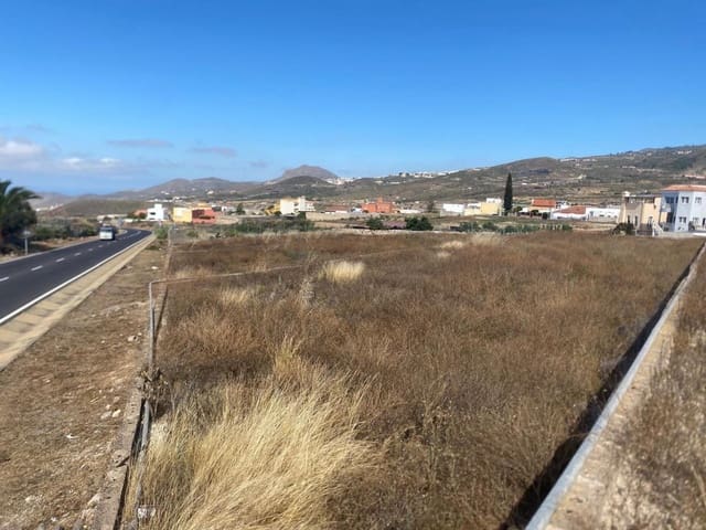 Grunde uden byggetilladelser til salg i Charco del Pino, Granadilla de Abona - € 145.000 (Ref: 9924604)