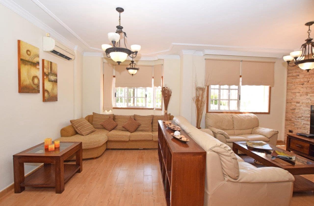 4 chambre Villa/Maison à vendre à San Miguel de Abona avec piscine garage - 1 230 000 € (Ref: 9939951)