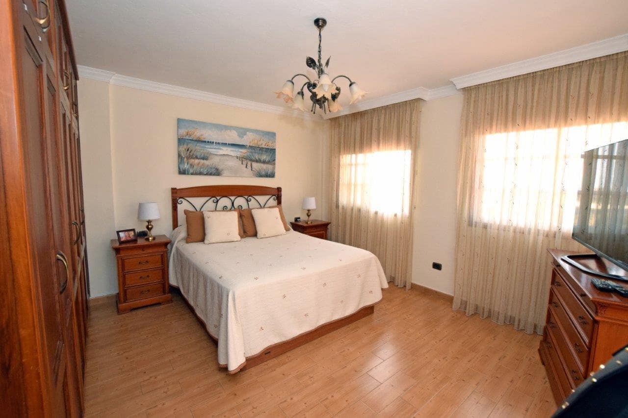 4 chambre Villa/Maison à vendre à San Miguel de Abona avec piscine garage - 1 230 000 € (Ref: 9939951)