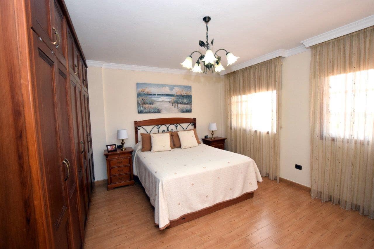 4 chambre Villa/Maison à vendre à San Miguel de Abona avec piscine garage - 1 230 000 € (Ref: 9939951)