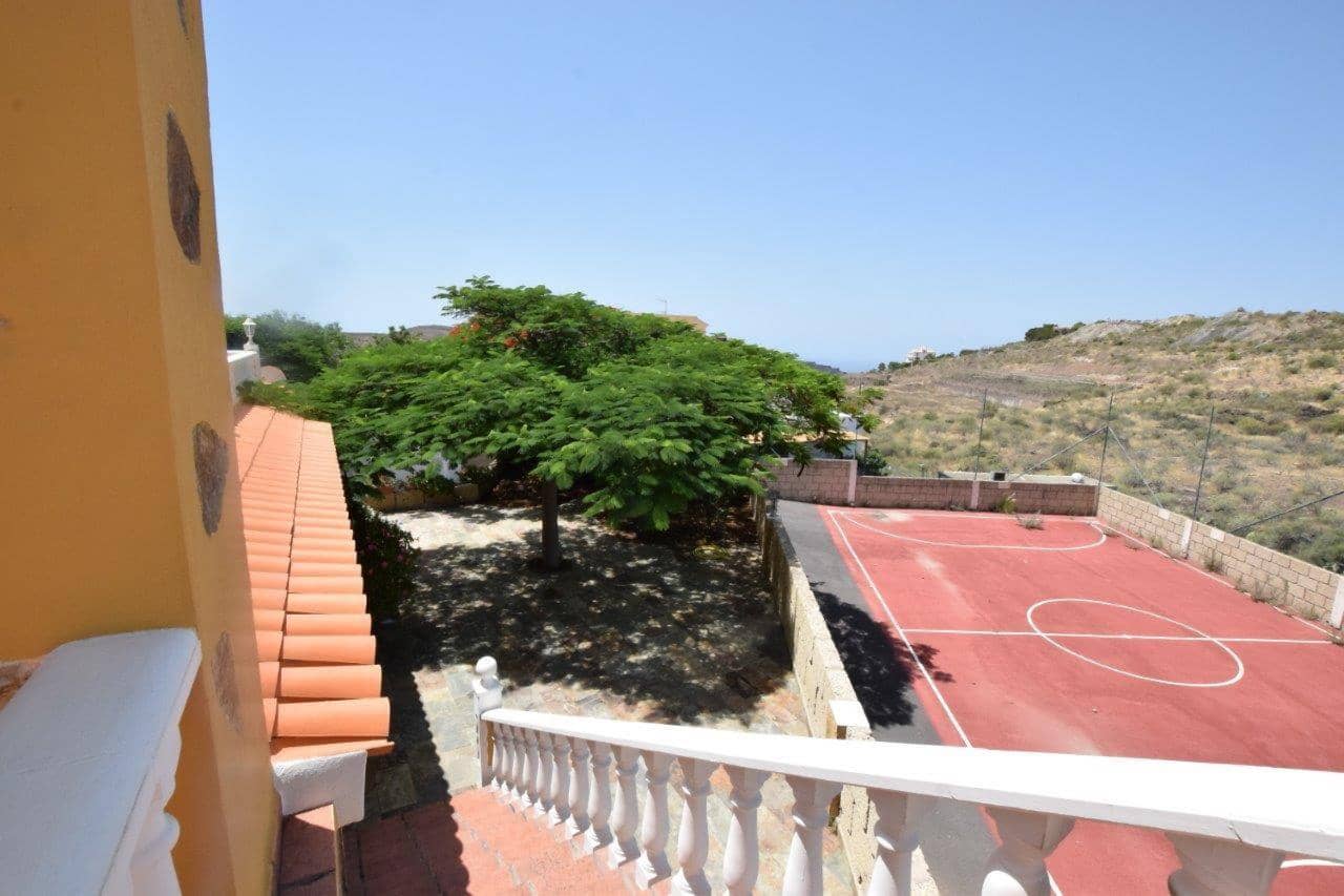4 chambre Villa/Maison à vendre à San Miguel de Abona avec piscine garage - 1 230 000 € (Ref: 9939951)