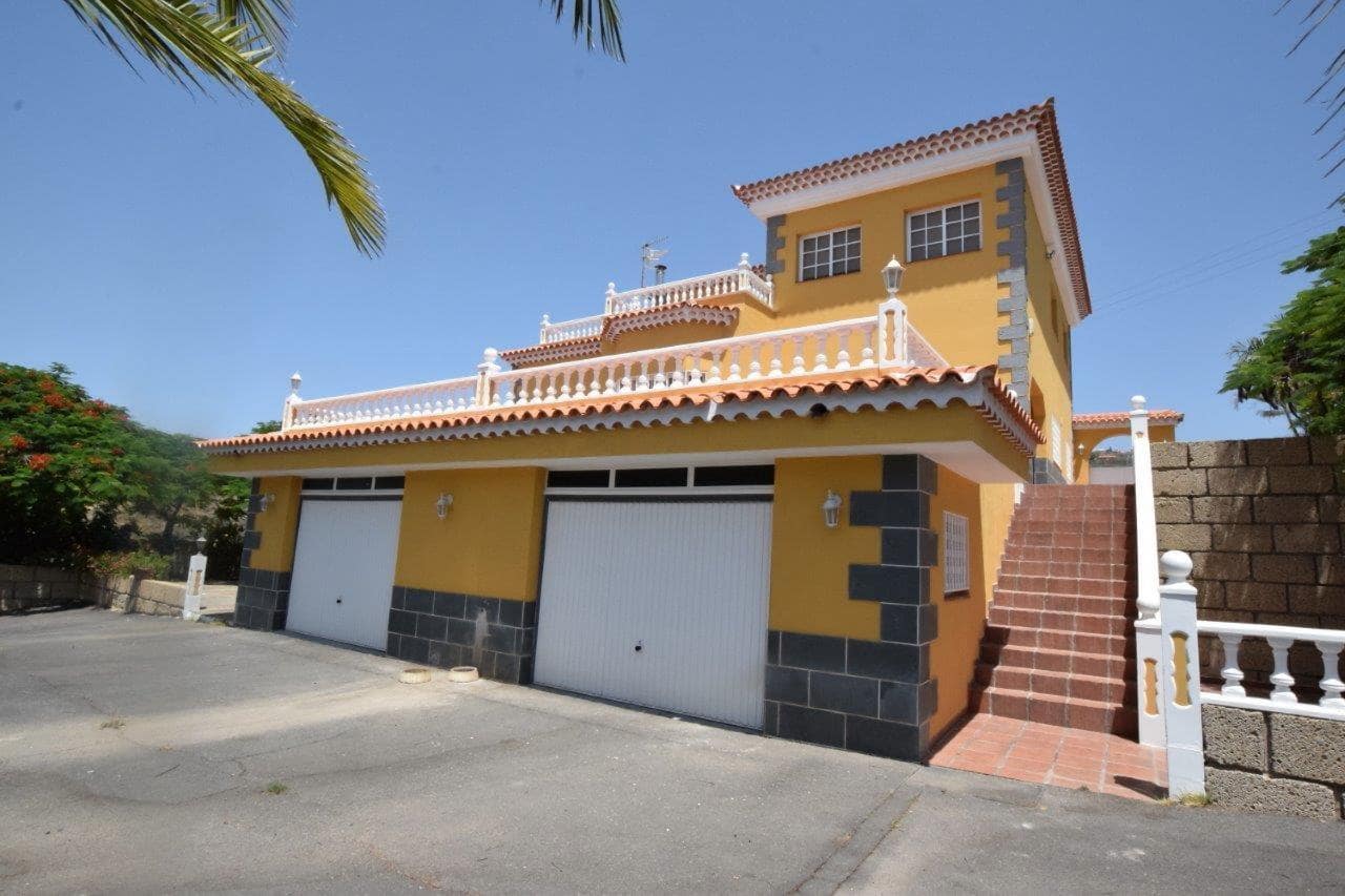 4 chambre Villa/Maison à vendre à San Miguel de Abona avec piscine garage - 1 230 000 € (Ref: 9939951)