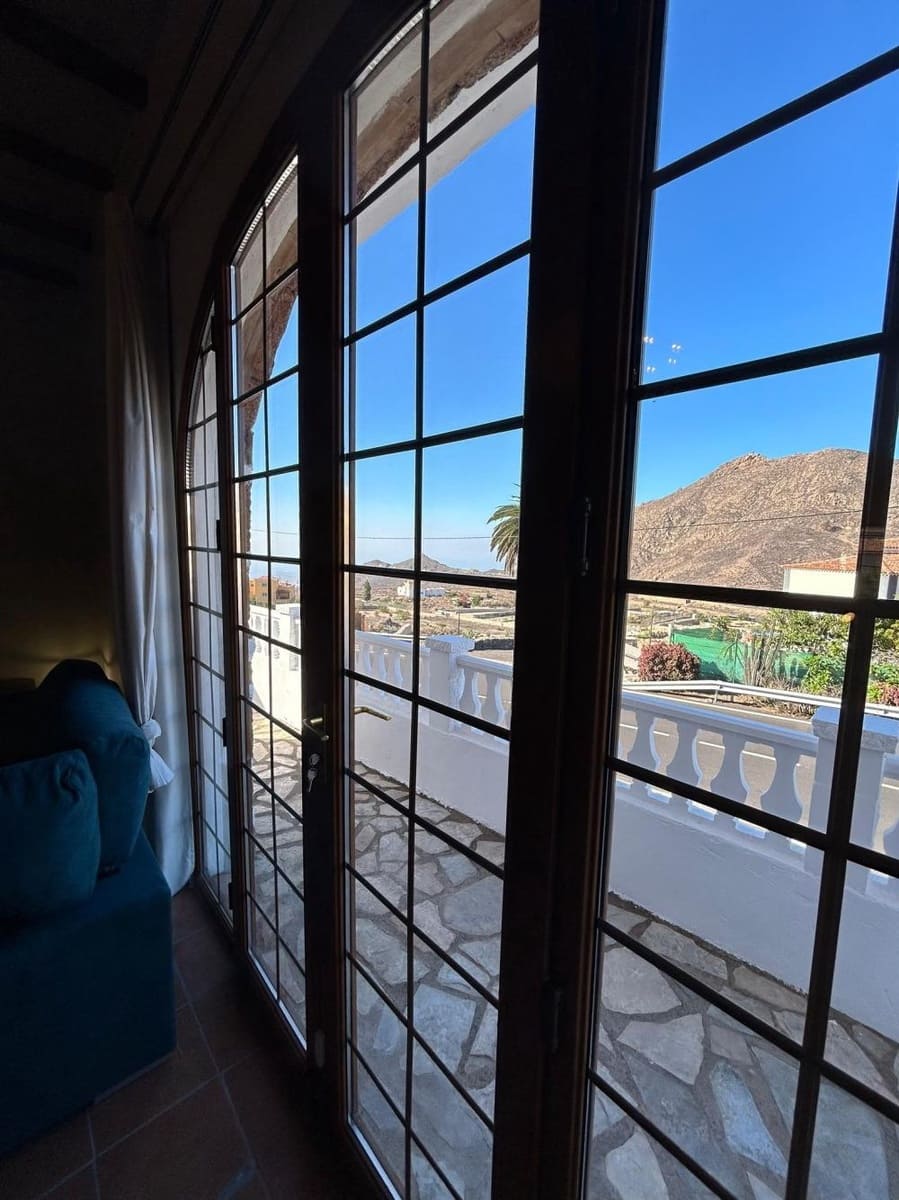 4 chambre Villa/Maison à vendre à San Miguel de Abona avec piscine - 620 000 € (Ref: 9942510)