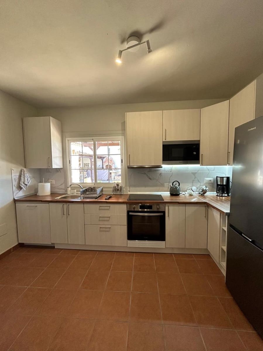 4 chambre Villa/Maison à vendre à San Miguel de Abona avec piscine - 620 000 € (Ref: 9942510)