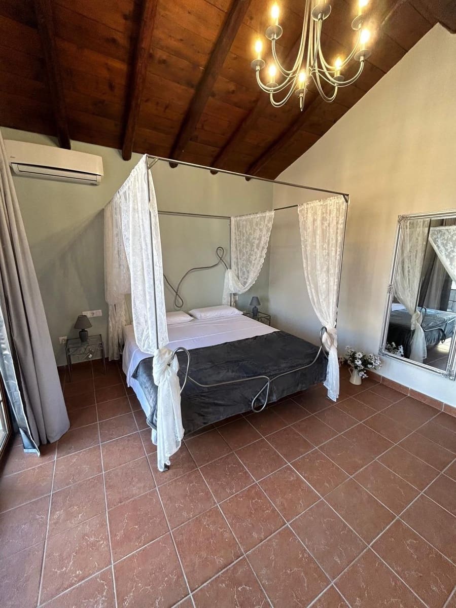 4 chambre Villa/Maison à vendre à San Miguel de Abona avec piscine - 620 000 € (Ref: 9942510)