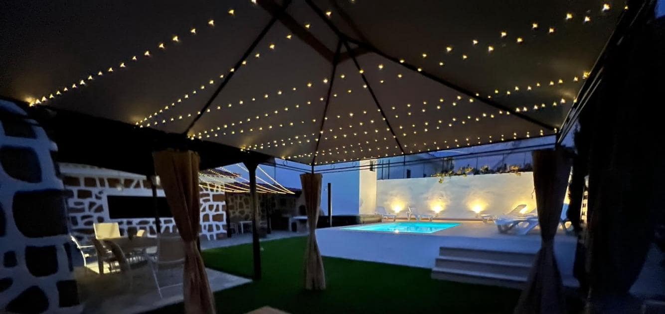 4 chambre Villa/Maison à vendre à San Miguel de Abona avec piscine - 620 000 € (Ref: 9942510)