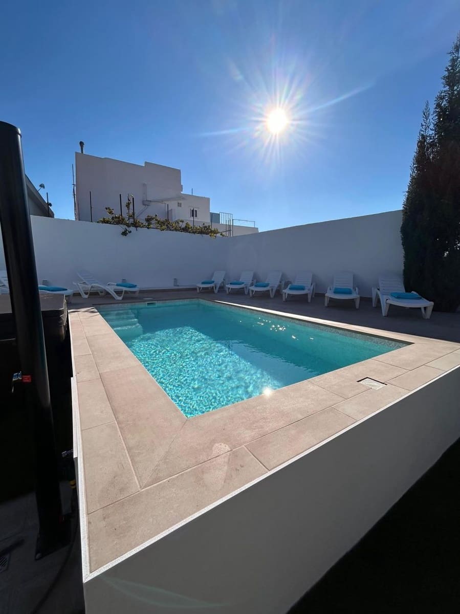 4 chambre Villa/Maison à vendre à San Miguel de Abona avec piscine - 620 000 € (Ref: 9942510)