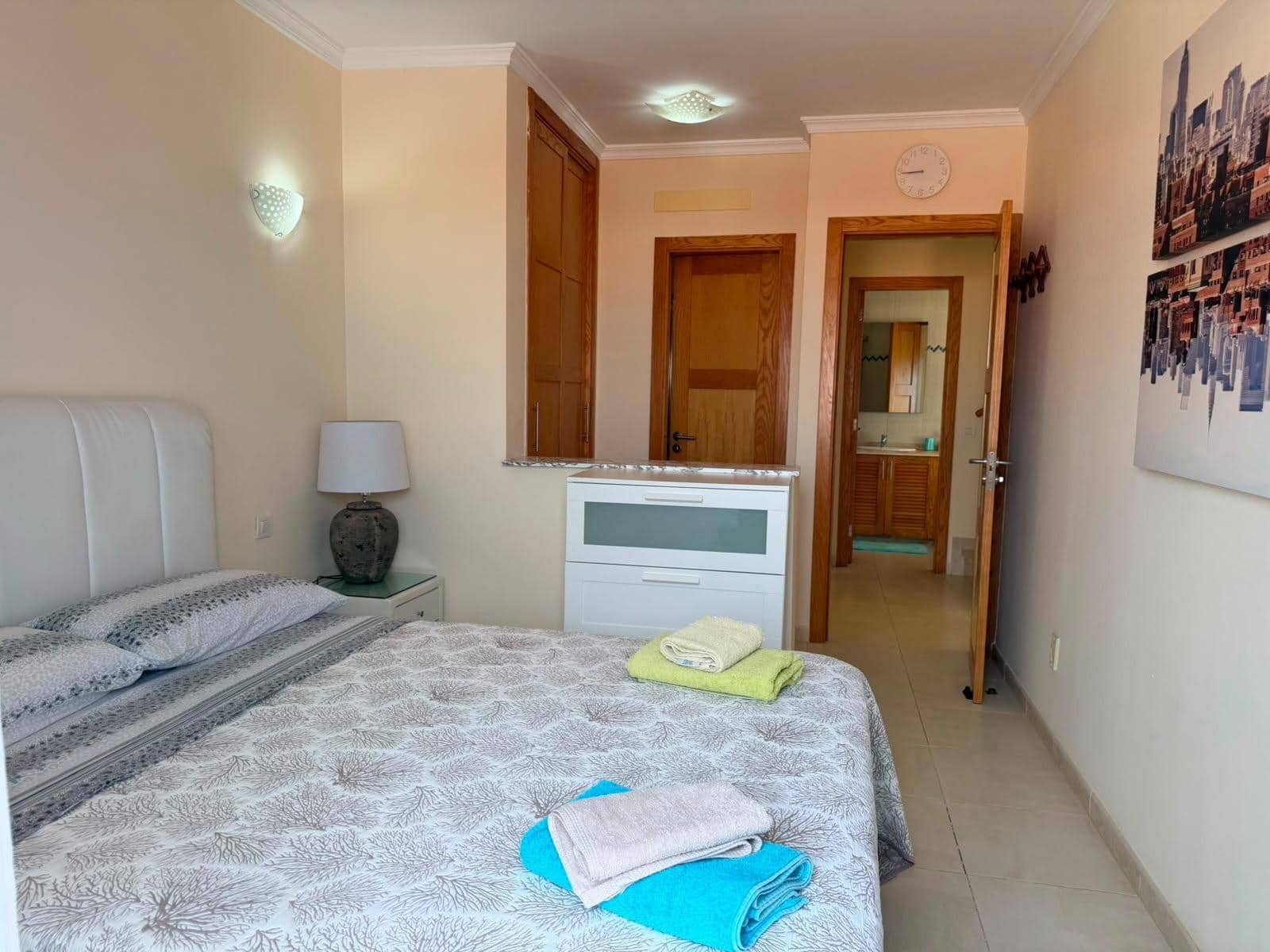 3 sovrum Radhus till salu i Puerto Santiago med pool - 595 000 € (Ref: 9954217)