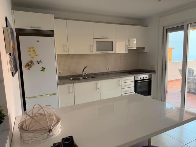 3 sovrum Radhus till salu i Puerto Santiago, Santiago del Teide med pool - 595 000 € (Ref: 9954217)