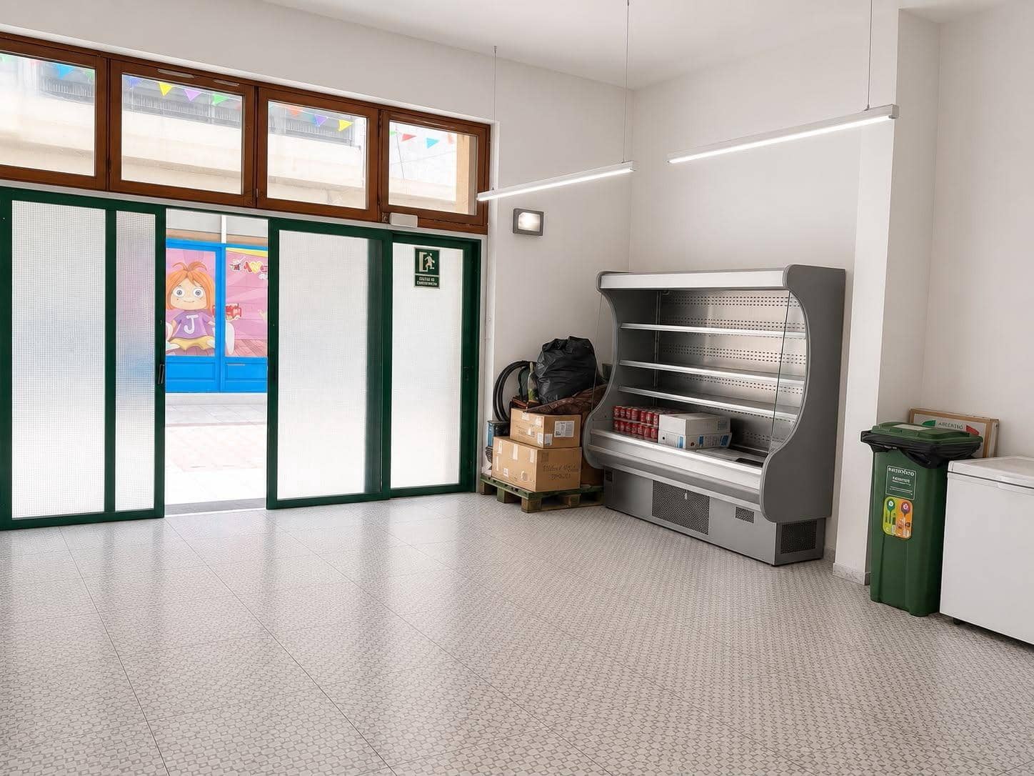 Kommersiell att hyra i Buzanada - 1 500 € (Ref: 9954218)