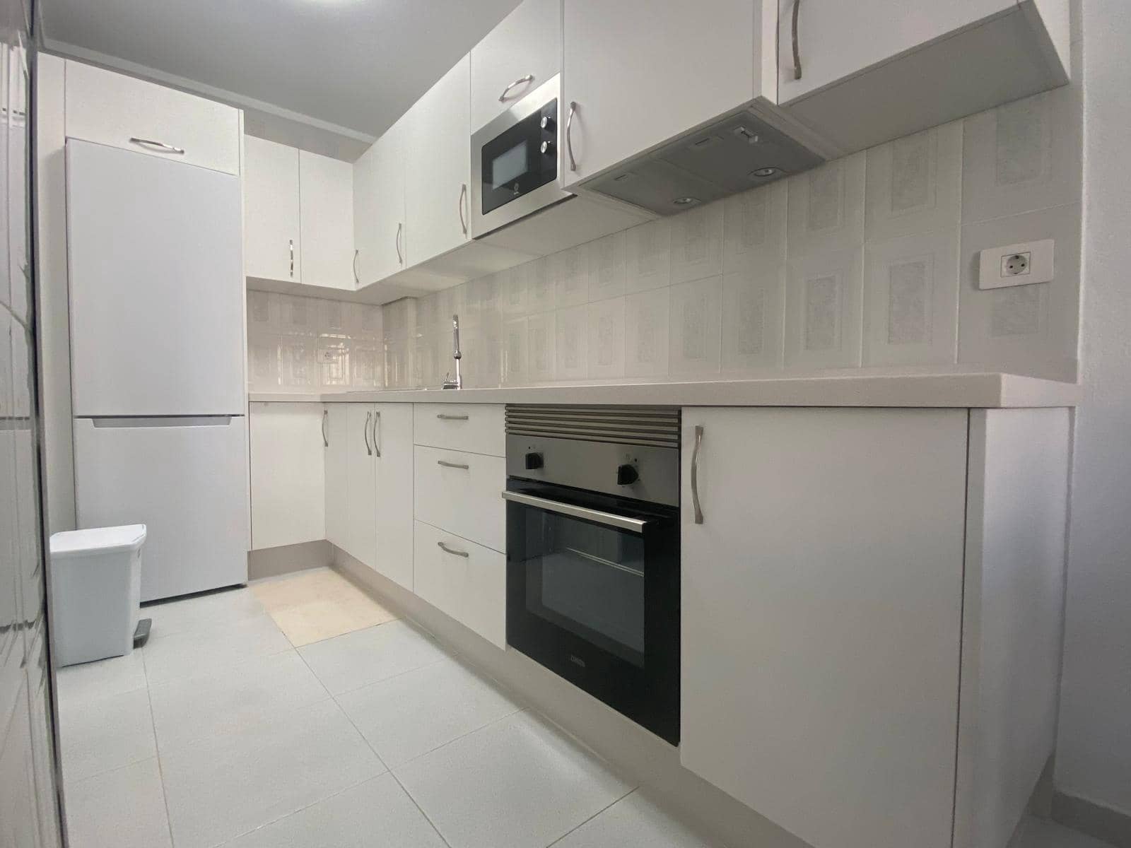 2 bedroom Apartment for rent in El Medano - € 1,100 (Ref: 9957959)