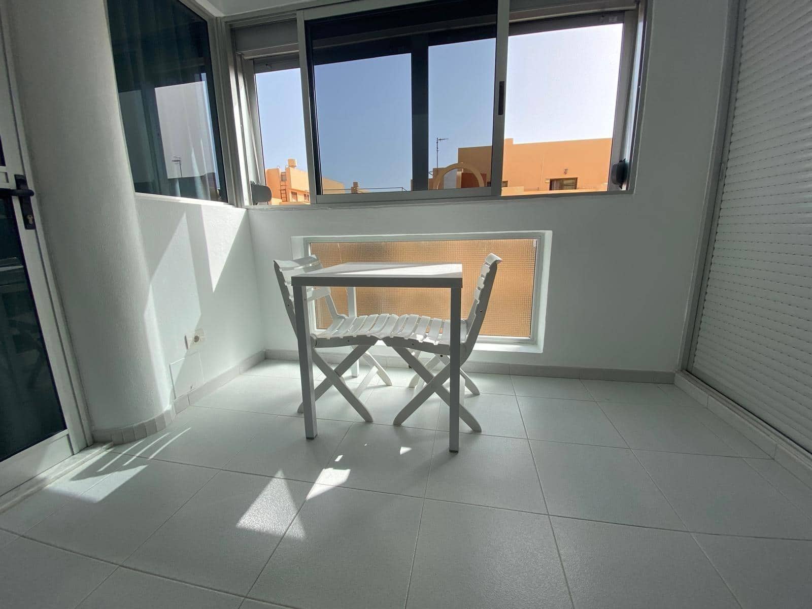 2 bedroom Apartment for rent in El Medano - € 1,100 (Ref: 9957959)