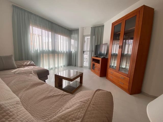 2 bedroom Apartment for rent in El Medano, Granadilla de Abona - € 1,100 (Ref: 9957959)