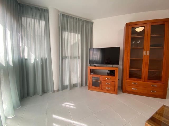2 bedroom Apartment for rent in El Medano, Granadilla de Abona - € 1,100 (Ref: 9957959)