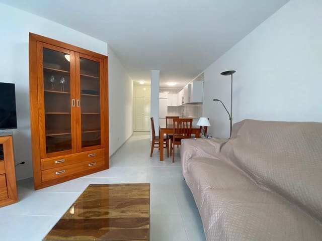 2 quarto Apartamento para arrendar em El Medano, Granadilla de Abona - 1 100 € (Ref: 9978824)