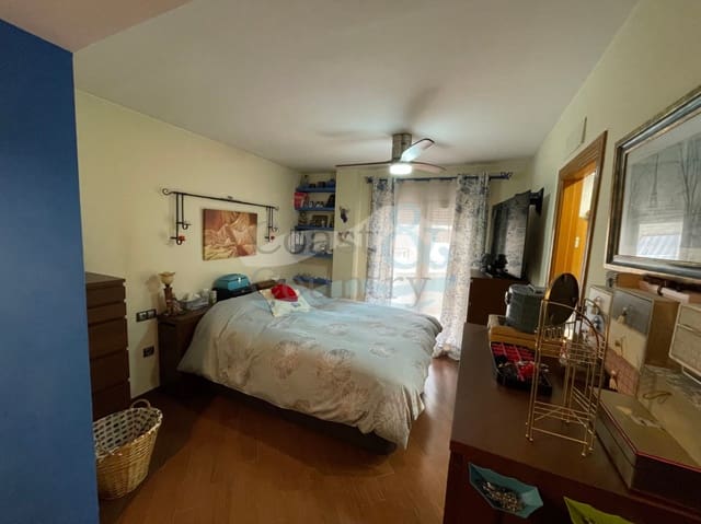 Apartamento de 4 habitaciones en Pueblo, Calpe / Calp en venta - 325.000 € (Ref: 10047595)