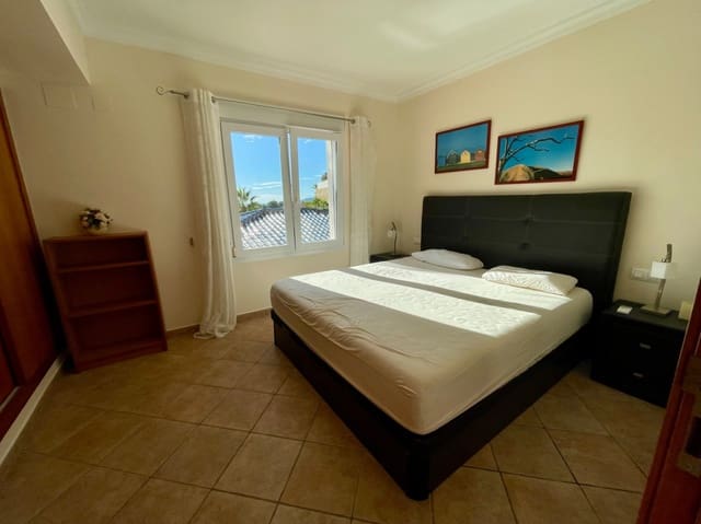 4 chambre Villa/Maison à vendre à Benitachell / Benitatxell avec piscine - 440 000 € (Ref: 10049637)