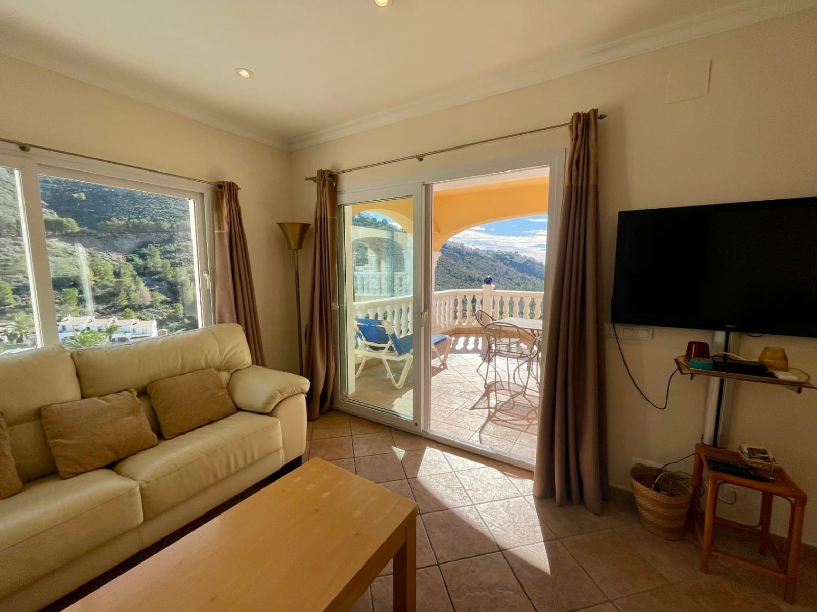 4 chambre Villa/Maison à vendre à Benitachell / Benitatxell avec piscine - 440 000 € (Ref: 10049637)