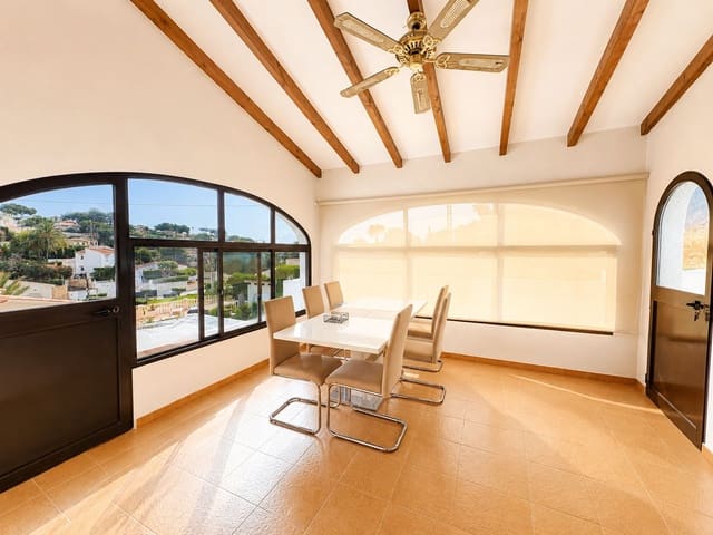 4 Zimmer Villa zu verkaufen in Benissa mit Pool - 450.000 € (Ref: 10049640)