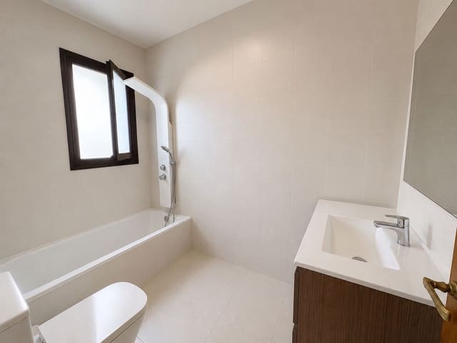 4 Zimmer Villa zu verkaufen in Benissa mit Pool - 450.000 € (Ref: 10049640)