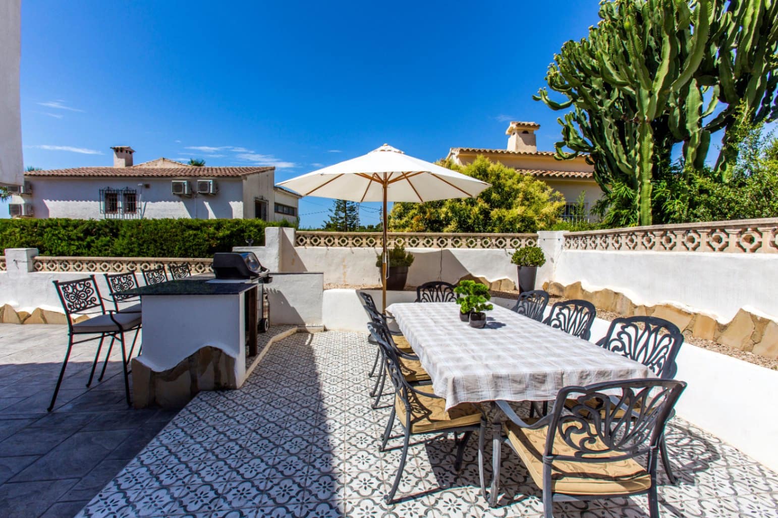 4 Zimmer Villa zu verkaufen in Benissa mit Pool - 695.000 € (Ref: 10055605)