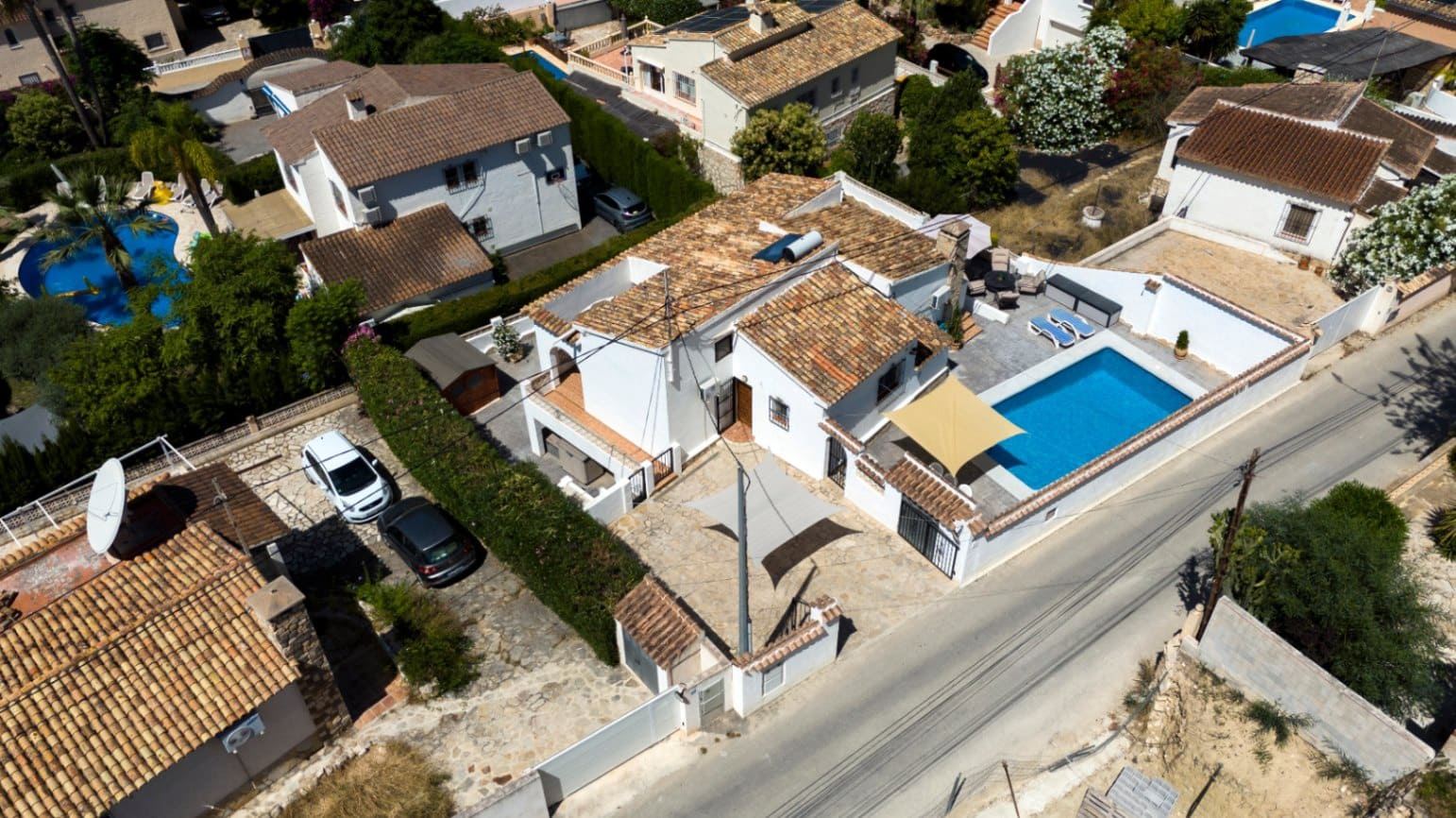 4 Zimmer Villa zu verkaufen in Benissa mit Pool - 695.000 € (Ref: 10055605)