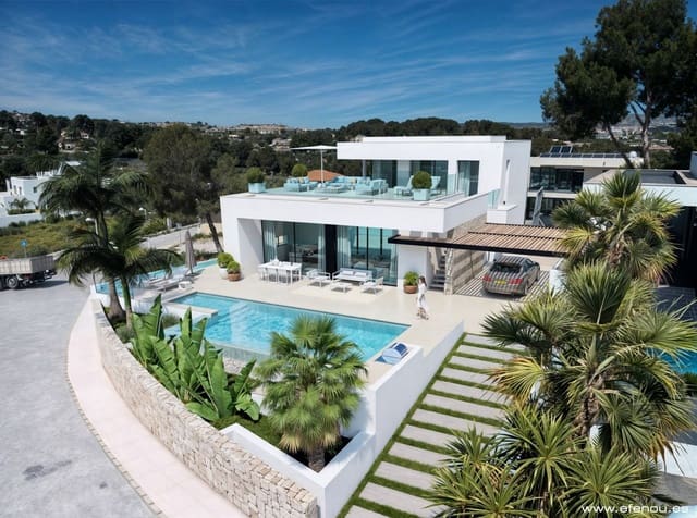 4 makuuhuone Huvila myytävänä paikassa Casco Urbano, Teulada-Moraira mukana uima-altaan - 1 965 000 € (Ref: 10055609)